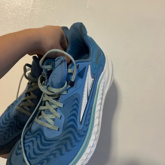 Altra Blue and White Athletic Shoes with Mesh Upper - Picture 4 of 8